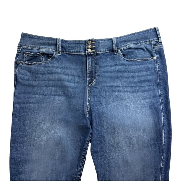 Torrid Super Soft Jegging Skinny High-Rise Jean in Blue Grotto -- Size 26W Reg - Picture 6 of 16